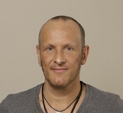 Τα νεότερα από την κατάσταση της υγείας του Vivian Campbell 