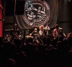 Warrior Soul και Barb Wire Dolls ξανάρχονται... μαζί! 