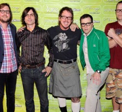 Το πρώτο κομμάτι από το επερχόμενο album των Weezer 