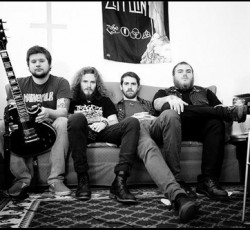 Μπάντα πλημμυρίζει με αίμα χοίρων συναυλιακό χώρο 