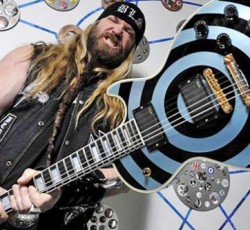 Με τον πλέον παράξενο τρόπο βρήκε την κλεμμένη του κιθάρα ο Zakk Wylde 