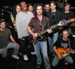 Zappa plays Zappa: Πληροφορίες για το χώρο διεξαγωγής 