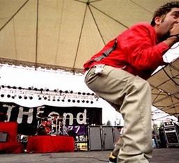 Οι Deftones κοινοποιούν αποσπάσματα από το καινούριο τους άλμπουμ