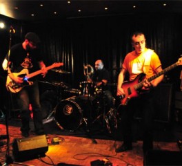 Οι Lazy Aftershow κυκλοφορούν την πρώτη τους ολοκληρωμένη δουλειά