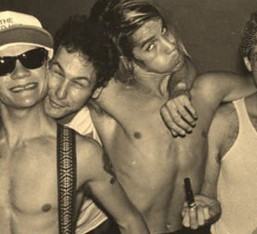 Jack Sherman: «Οι Red Hot Chili Peppers ντρόπιασαν το όνομά μου»
