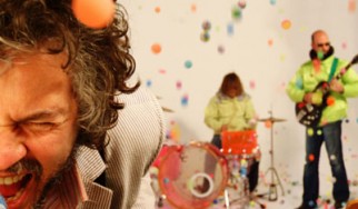 Οι Flaming Lips διασκευάζουν Pink Floyd σε πρωτοχρονιάτικη συναυλία