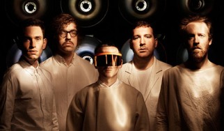 Aκούστε το νέο τραγούδι των Hot Chip 