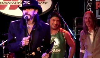 Ο Robert Trujillo τιμά τον Lemmy