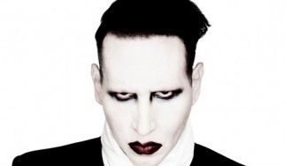 Γροθιά στο πρόσωπο δέχτηκε ο Μarilyn Manson!