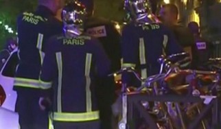 100 όμηροι σε συναυλία των Eagles Οf Death Metal στο Παρίσι, μεταδίδουν τα διεθνή μέσα
