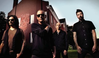 Ακούστε τη διασκευή του "Creeping Death" από τους Stone Sour