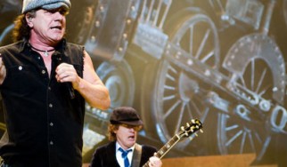 Πρώτος live δίσκος εδώ και 20 χρόνια για τους AC/DC