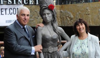 «Δεν υπάρχουν άλλα τραγούδια της Amy Winehouse»