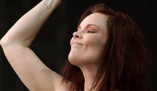 Παρελθόν από τους Nightwish η τραγουδίστριά τους, Anette Olzon