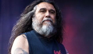 O Tom Araya επιτίθεται σε σελίδα «οπαδών»