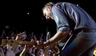 Το ΝΑΤΟ ακυρώνει συναυλία των Arcade Fire