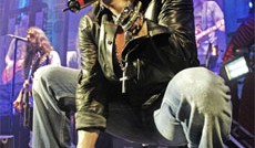 Μπόλικα νέα για τους Guns N' Roses...