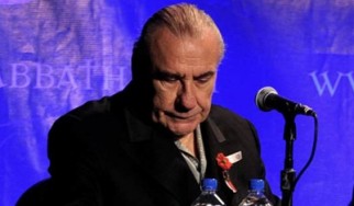 H πόρτα για τον Ward είναι ακόμα «ανοιχτή», σύμφωνα με τον Ozzy Osbourne