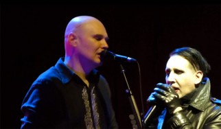 Παρέα στη σκηνή Marilyn Manson και Smashing Pumpkins