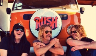 Dave Grohl και Pat Smear στο ντεμπούτο της νέας μπάντας του Taylor Hawkins (Foo Fighters)