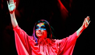 Στο περίφημο μουσείο MoMA η καριέρα της Bjork