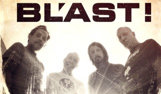 O Dave Grohl παίζει ντραμς για τους Bl‘ast