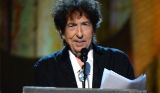 Απολαυστικός Bob Dylan εναντίον κριτικών!
