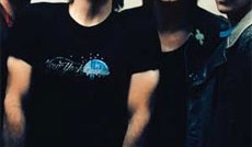 O Jon Bon Jovi παρουσιάζει το νέο άλμπουμ του συγκροτήματος στα στελέχη της UMGI