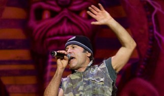 Bruce Dickinson: «Ζηλεύω το stage show των Slipknot»