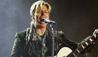 «Ιδιοφυής. Πρωτοπόρος. Χαμαιλέοντας.» Ο πλανήτης αποτίει φόρο τιμής στον David Bowie