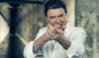 Best of συλλογή του David Bowie με ολοκαίνουργιο τραγούδι
