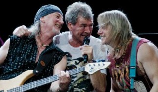 Ένας Blackmore στη σκηνή με τους Deep Purple