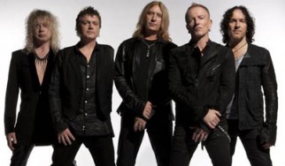 Ακούστε τους Def Leppard σε ένα ξεχωριστό ακουστικό medley