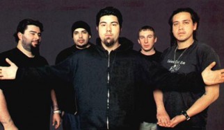 Ολόκληρα τα "Around The Fur" και "Diamond Eyes" των Deftones ζωντανά