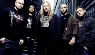 Aκούστε δύο τραγούδια από την επιστροφή των Dew-Scented