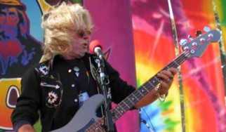 Cheer no more for Dickie