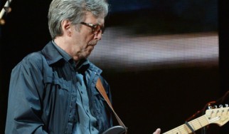 Ο Eric Clapton διακόπτει απροσδόκητα συναυλία του και αποδοκιμάζεται από το κοινό