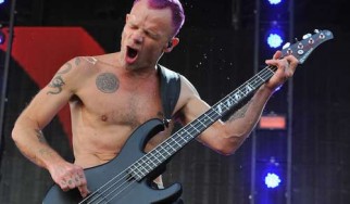 Την αυτοβιογραφία του ετοιμάζει ο Flea