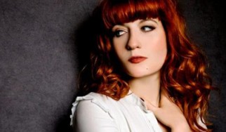 Οι Florence + The Machine γιορτάζουν τη δεύτερη εβδομάδα κορυφής στα βρετανικά charts
