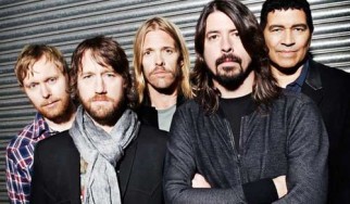 Συντοπίτες του Dave Grohl καλούν τους Foo Fighters για συναυλία στην πόλη τους