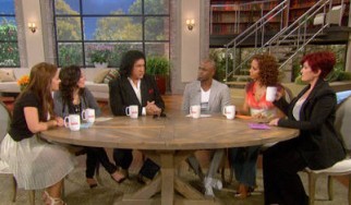 Η δημόσια συγγνώμη του Gene Simmons στην Sharon Osbourne