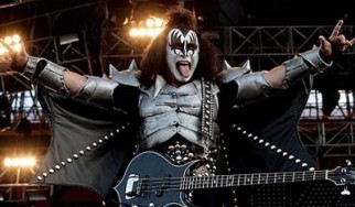 Στο νοσοκομείο ο Gene Simmons
