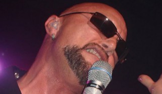Ο Geoff Tate αποκαλύπτει τη δική του εκδοχή των Queensryche