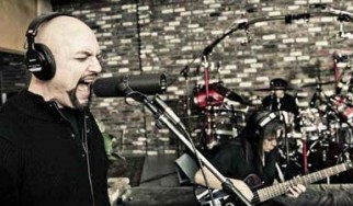 Προσωπικό album ετοιμάζει ο Geoff Tate