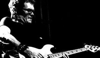 Glenn Hughes: «Έκοψα τα ναρκωτικά γιατί δεν είχαν πλέον πλάκα»