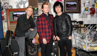 Ακούστε το νέο single των Green Day, "Oh Love"