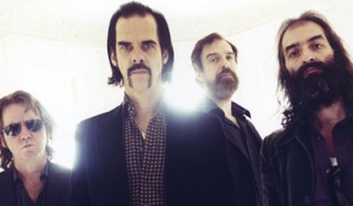 Nick Cave (για την επανένωση των Grinderman): «To κάνει η κάθε άθλια μπάντα, γιατί όχι κάποιοι καλοί;»