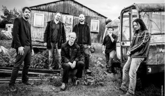 Την αποχώρησή του από την μπάντα ανακοίνωσε ο μπασίστας των Haken