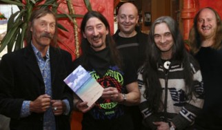 Studio album μετά από πέντε χρόνια για τους Hawkwind
