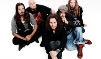 Και άλλο δείγμα από τον νέο δίσκο των ΗΙΜ - Ακούστε το τραγούδι "Tears On Tape"